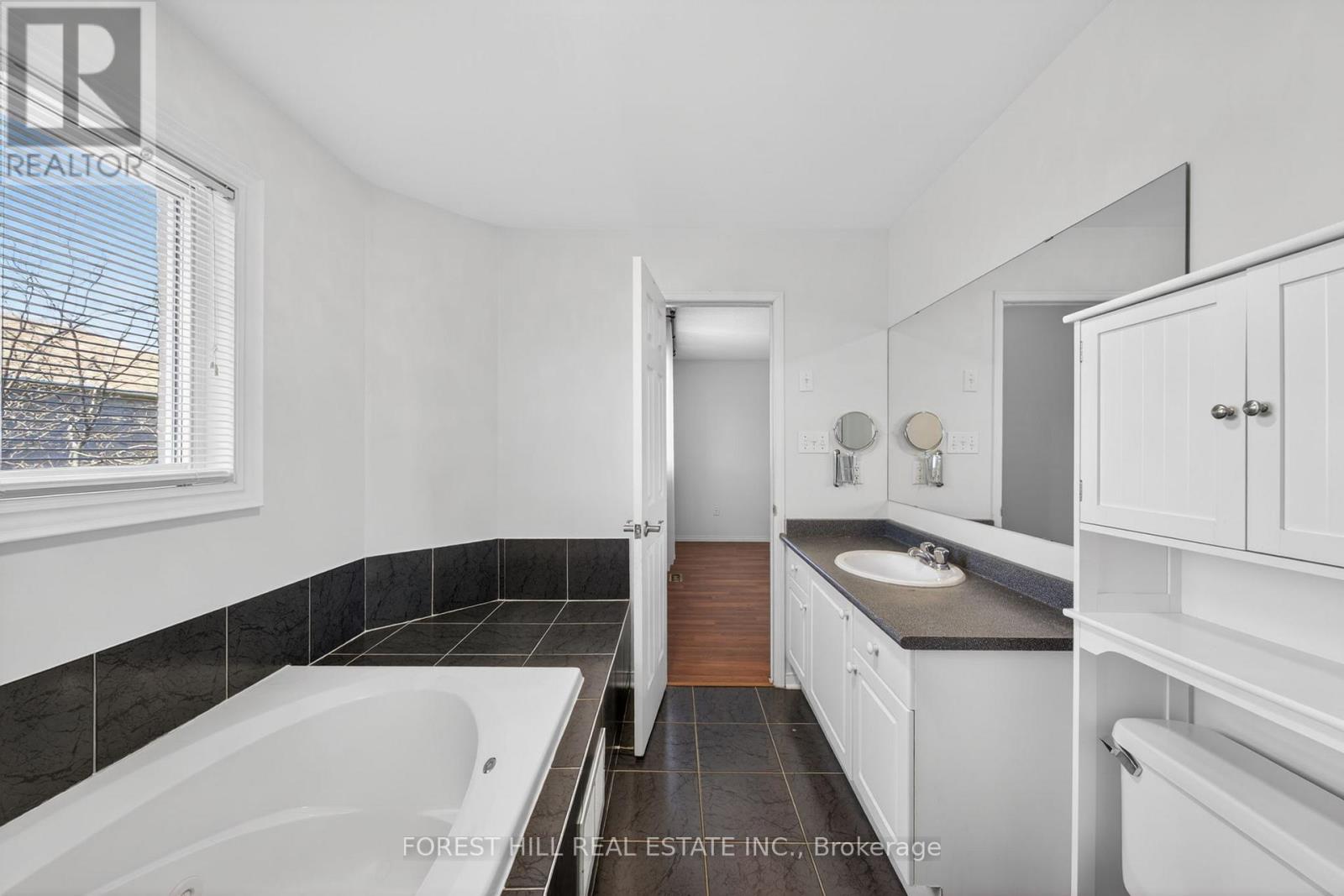 1937 WILSON STREET - 23