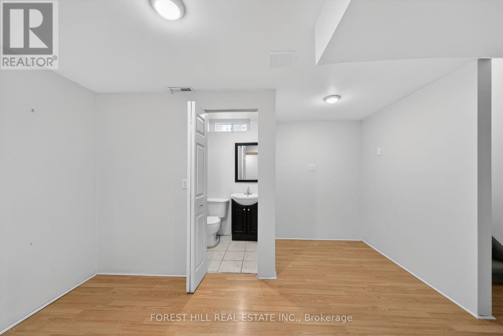 1937 WILSON STREET - 34