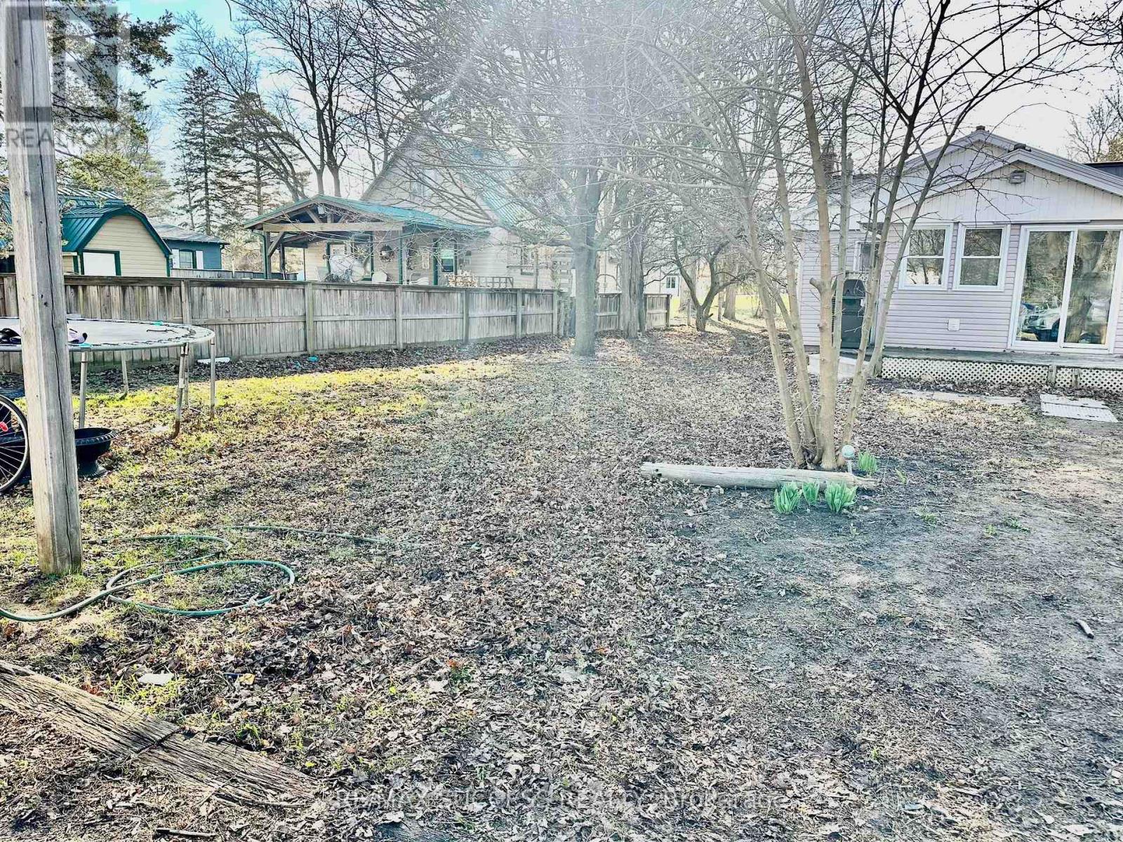 738 MOUNT PLEASANT ROAD - 21