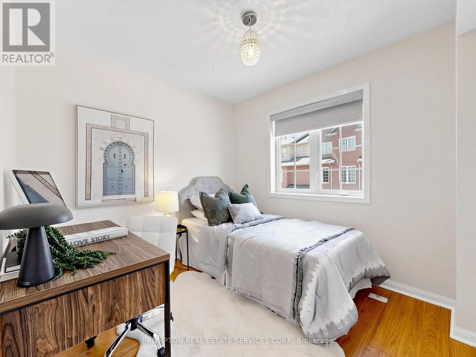 #21 5 ST.MORITZ WAY - 17