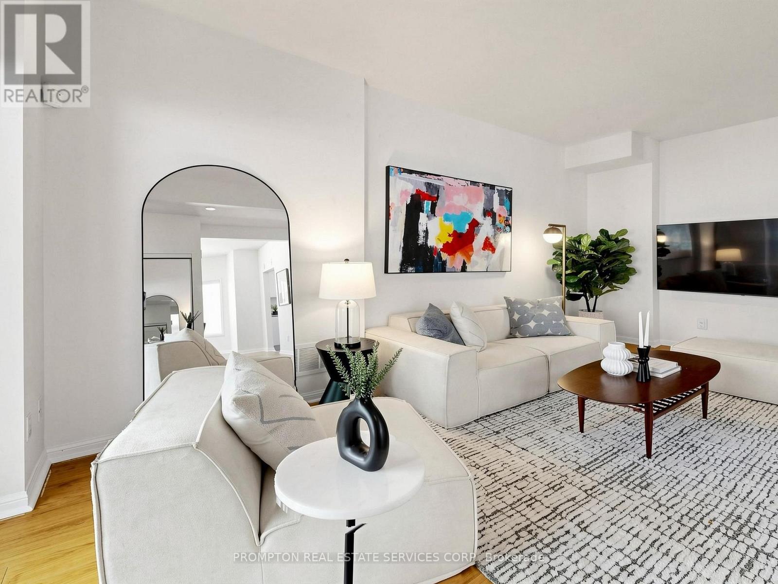 #21 5 ST.MORITZ WAY - 2
