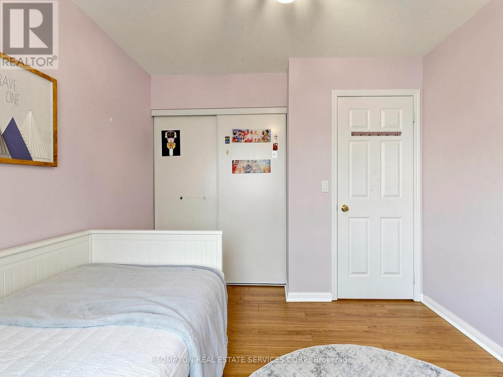 #21 5 ST.MORITZ WAY - 20