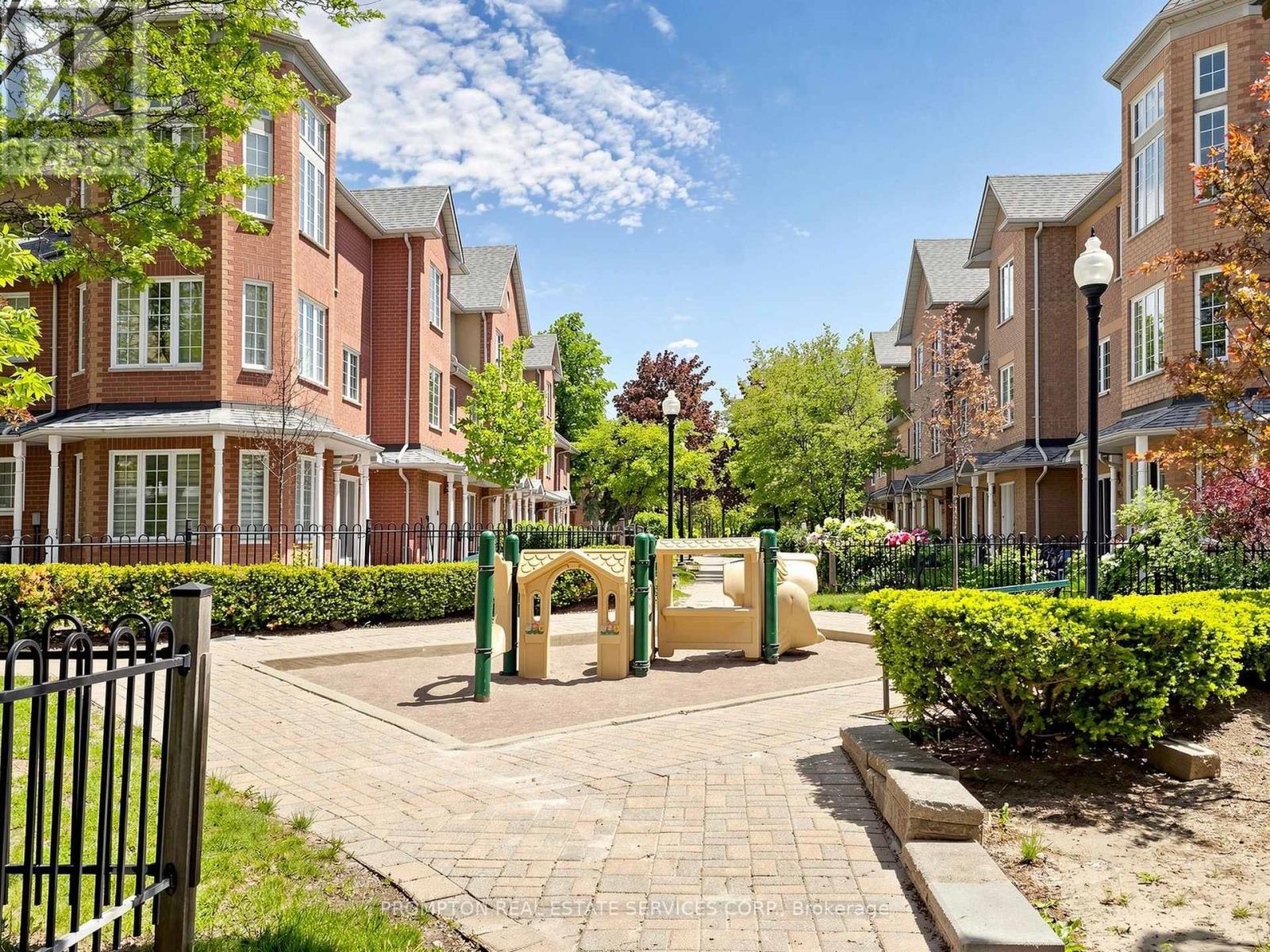 #21 5 ST.MORITZ WAY - 47
