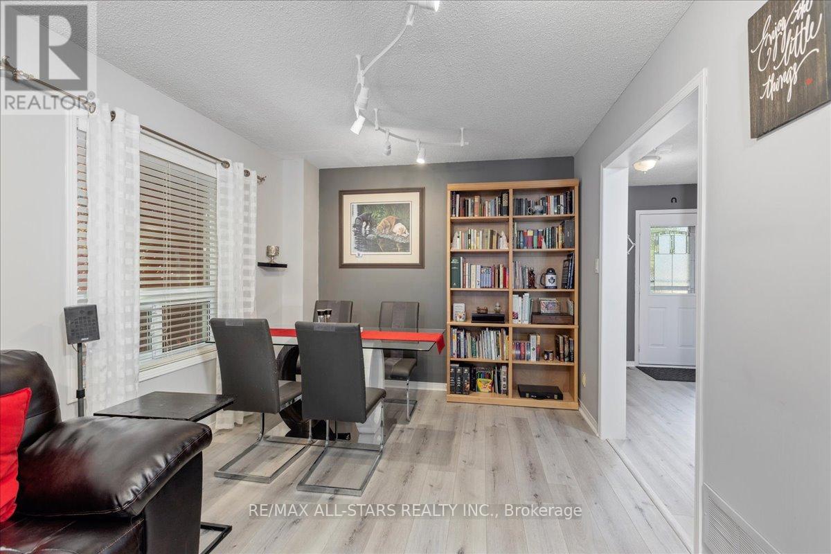 66 KYLE CRESCENT - 8
