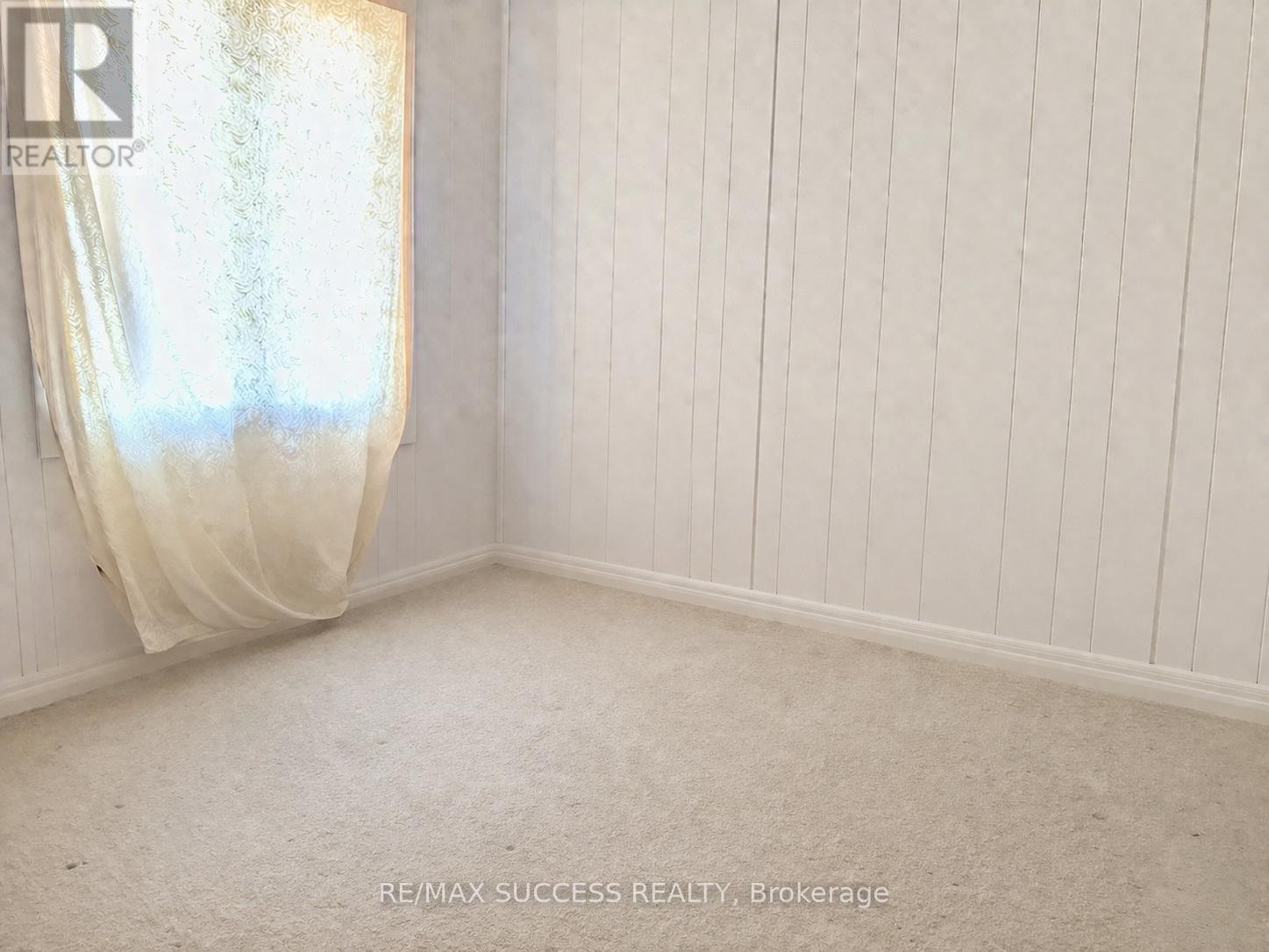 738 MOUNT PLEASANT ROAD - 8