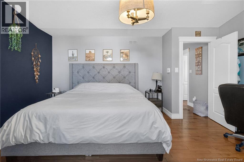 19 Naples Drive - Image 22