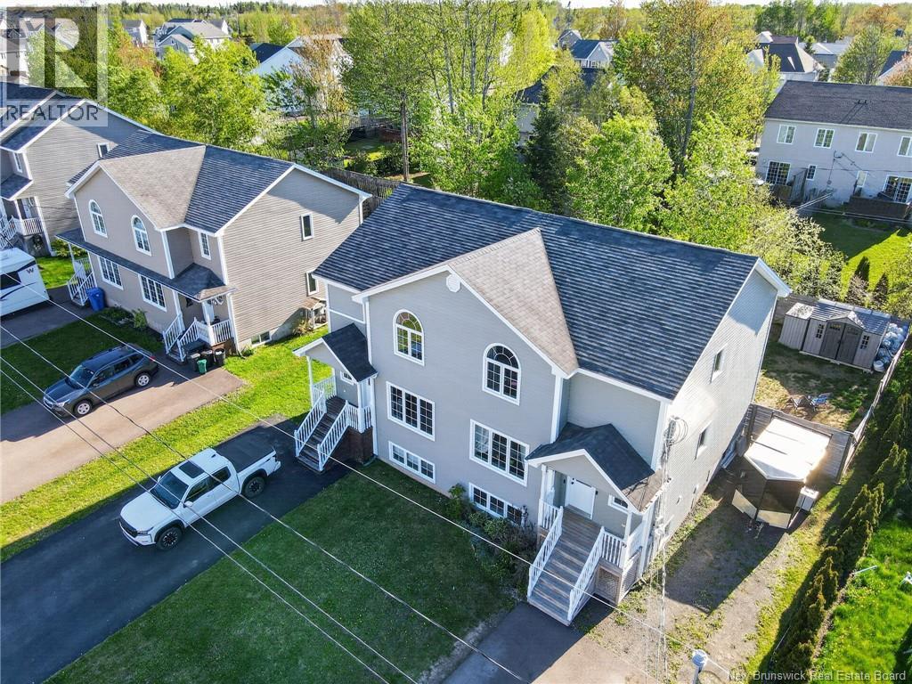 19 Naples Drive - Image 40