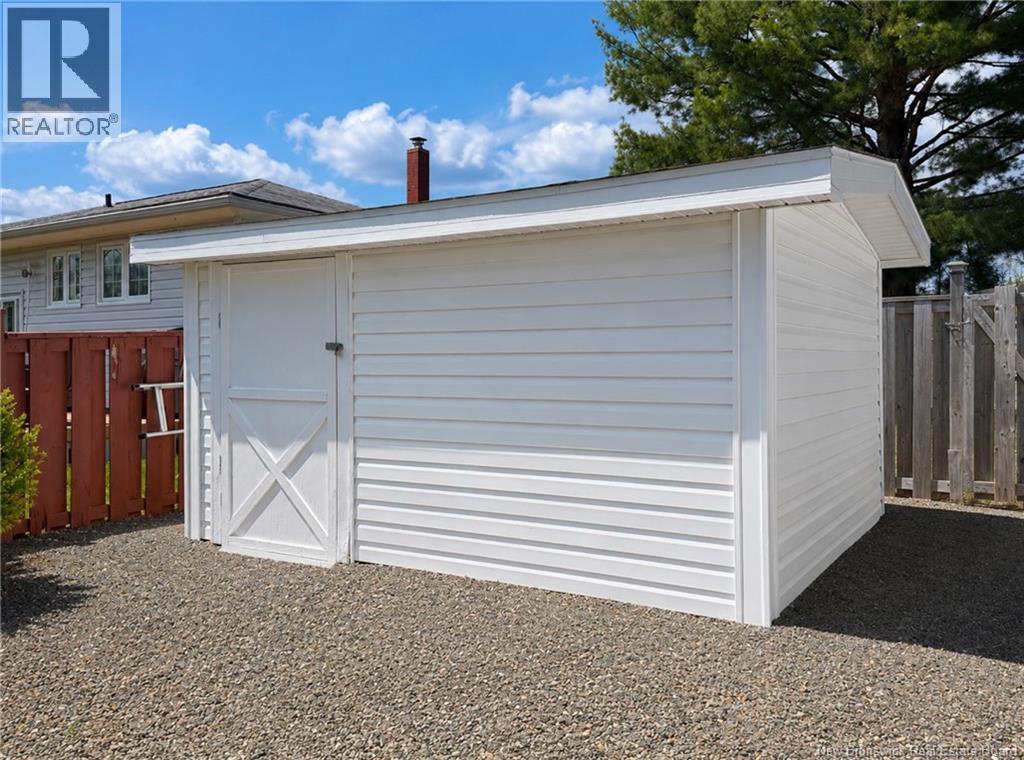 1230 Veniot Avenue - 36