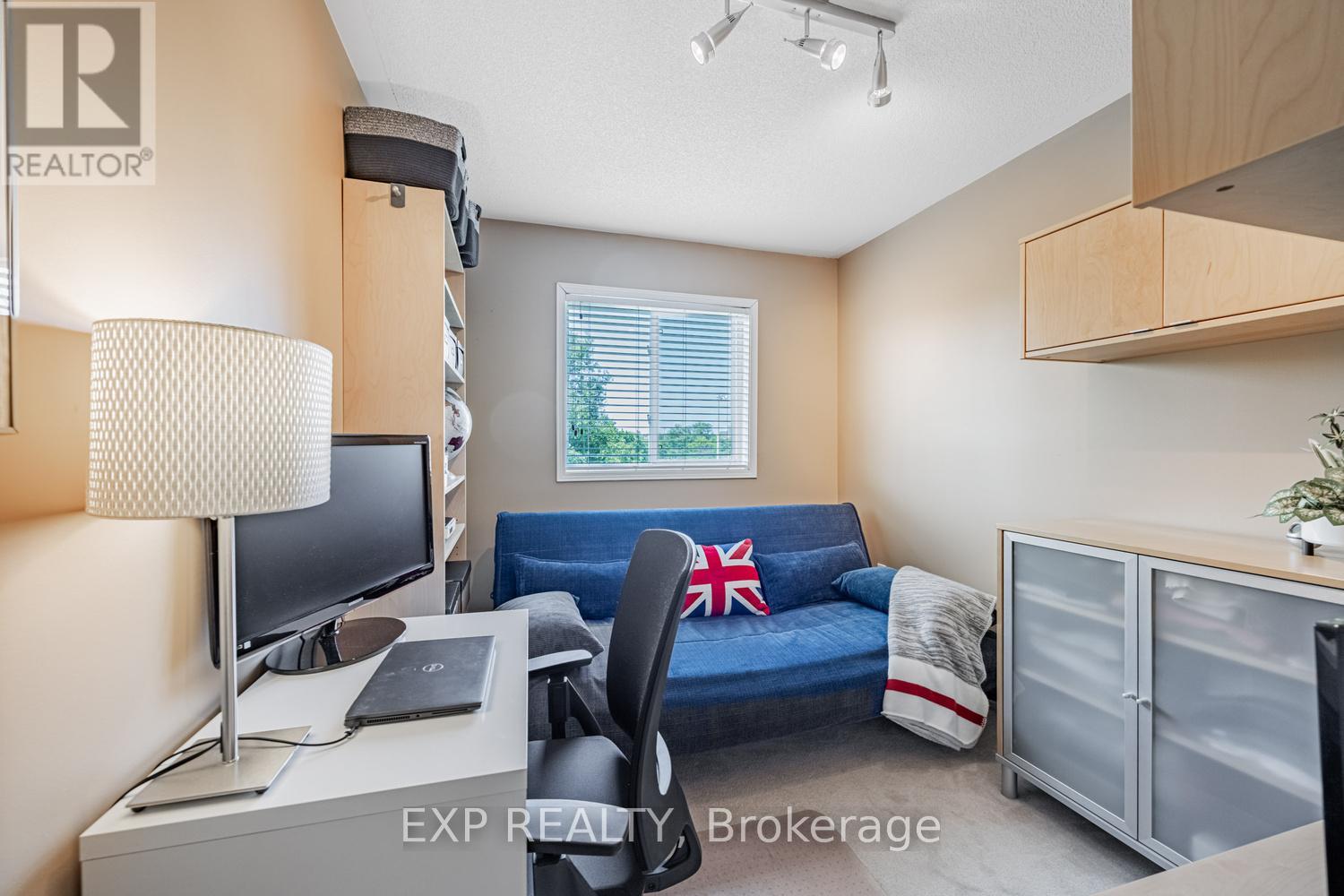 #40 120 RAILROAD STREET - 25
