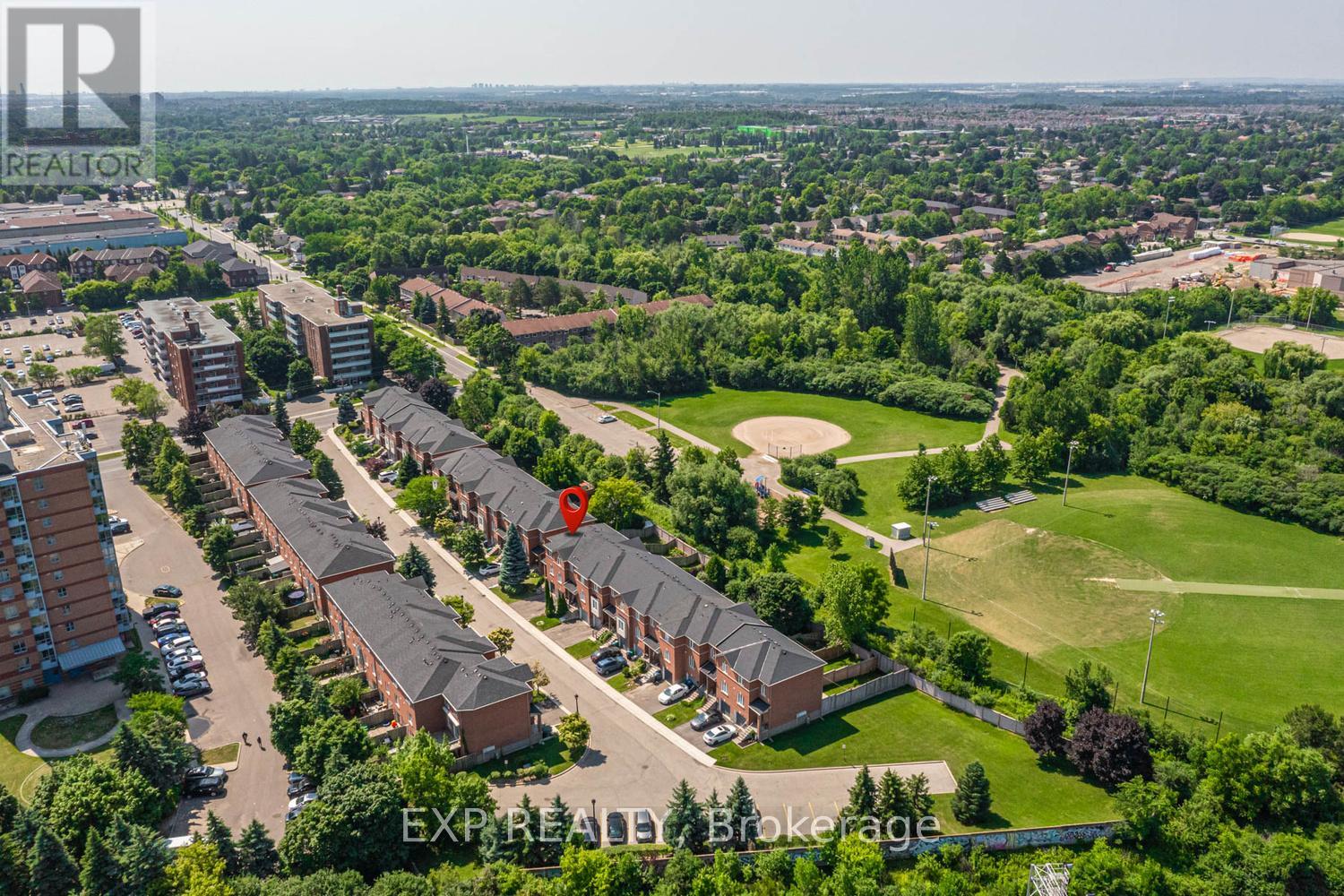 #40 120 RAILROAD STREET - 34