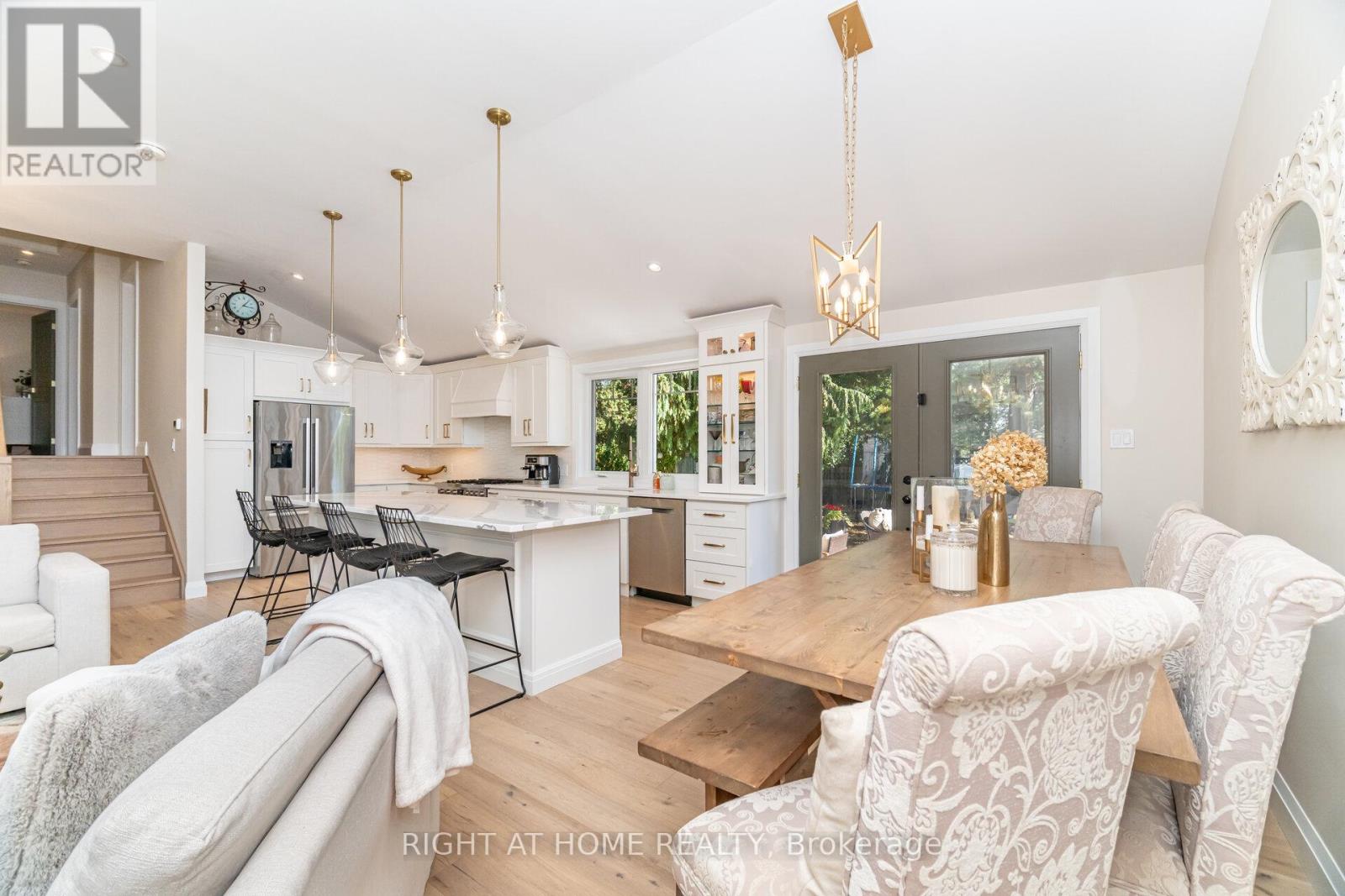 5188 CHERRYHILL CRESCENT - 12