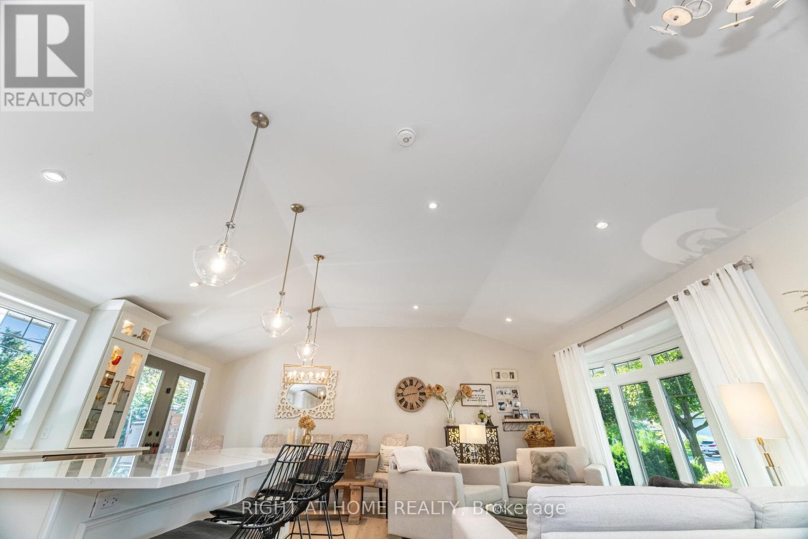 5188 CHERRYHILL CRESCENT - 20
