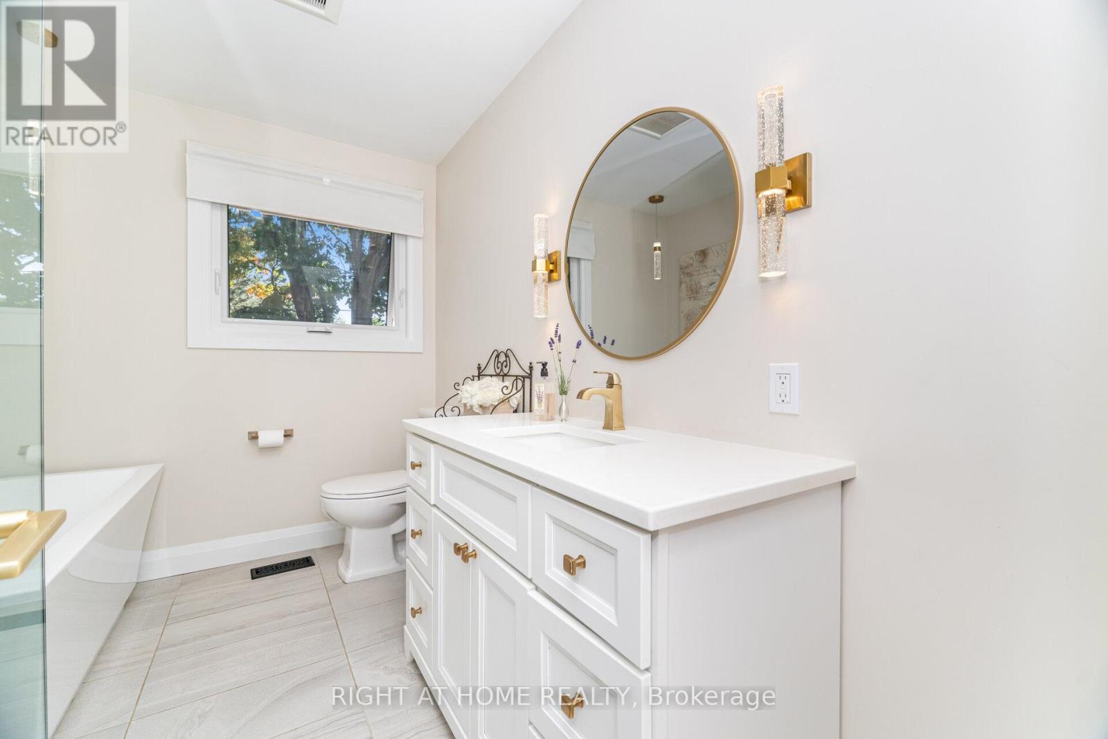 5188 CHERRYHILL CRESCENT - 37