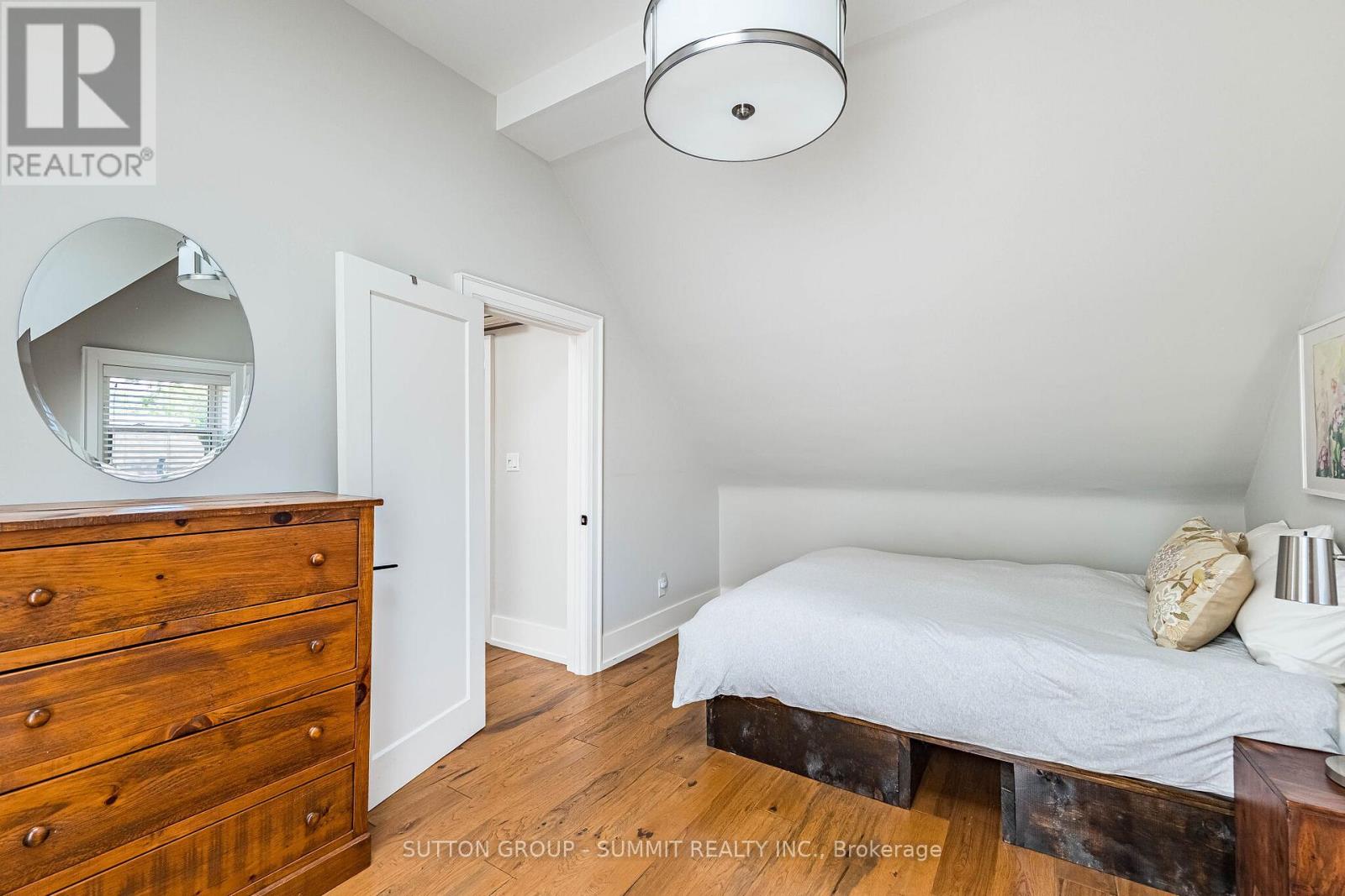 21 CUMBERLAND DRIVE - 23