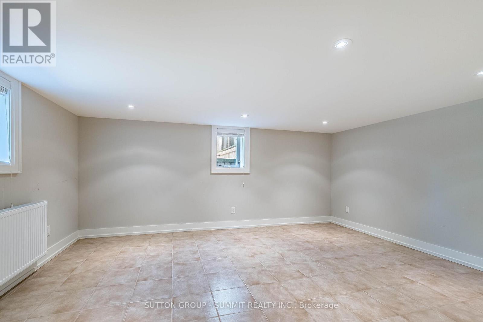 21 CUMBERLAND DRIVE - 30