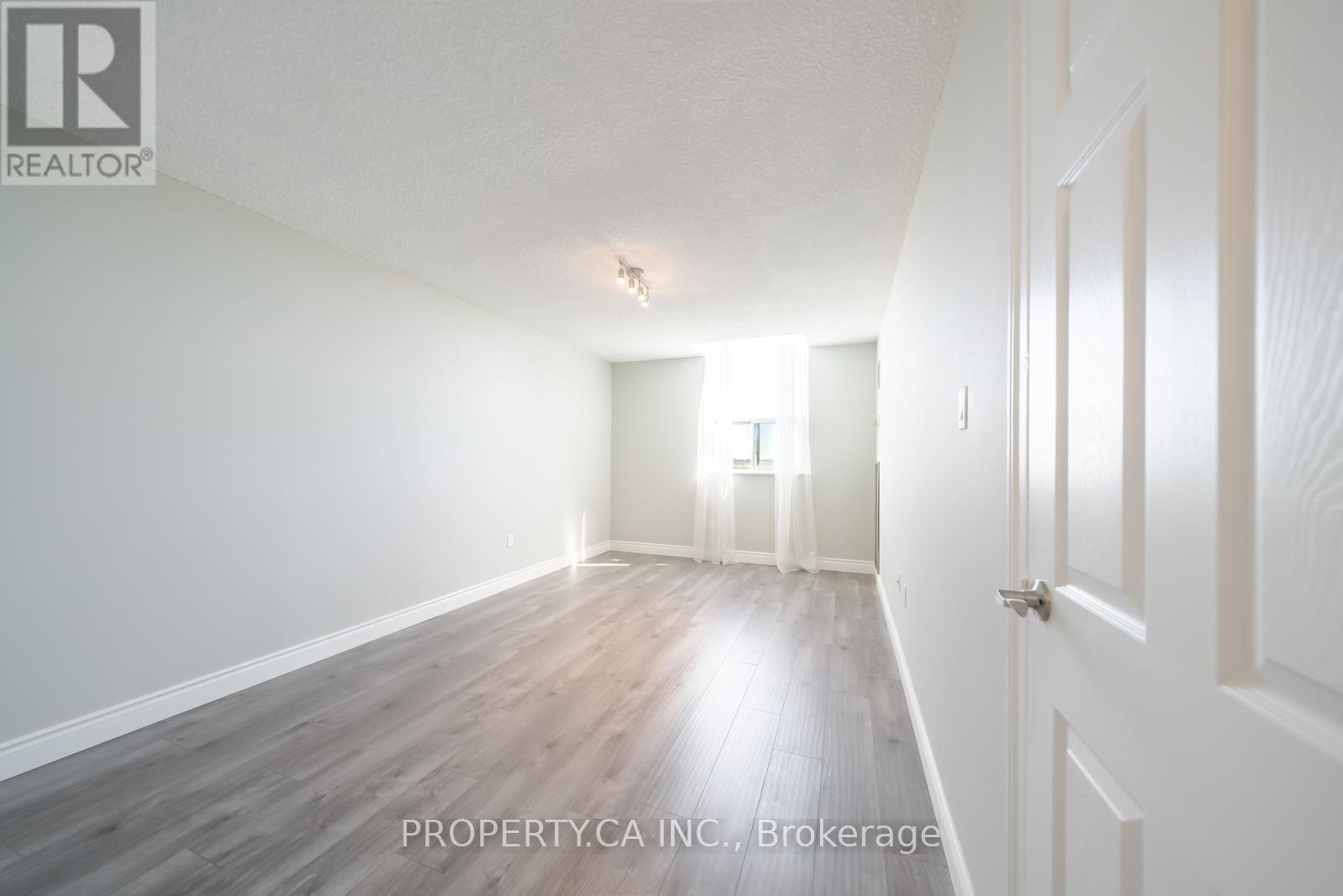 #1204 355 RATHBURN ROAD E - 20