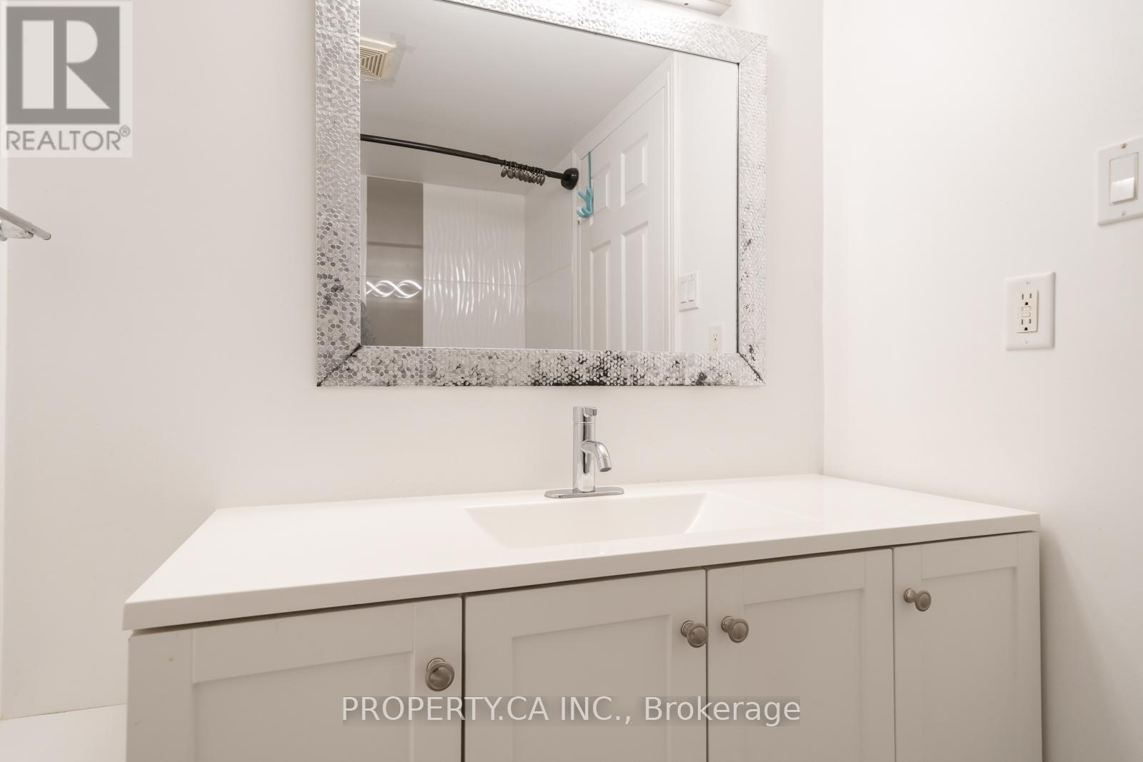 #1204 355 RATHBURN ROAD E - 26