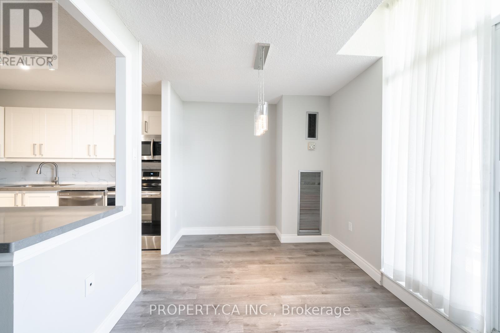 #1204 355 RATHBURN ROAD E - 6