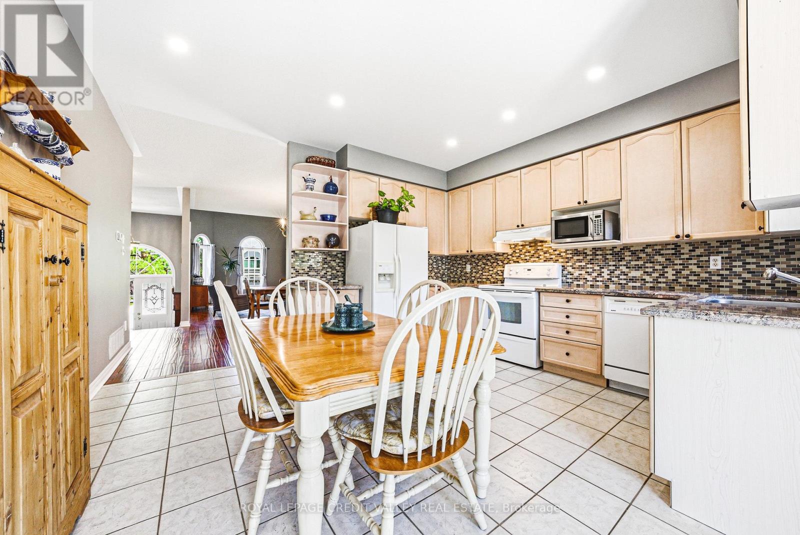 105 PINEBROOK CIRCLE - 13