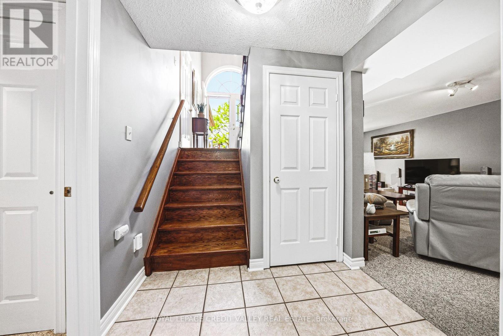 105 PINEBROOK CIRCLE - 23