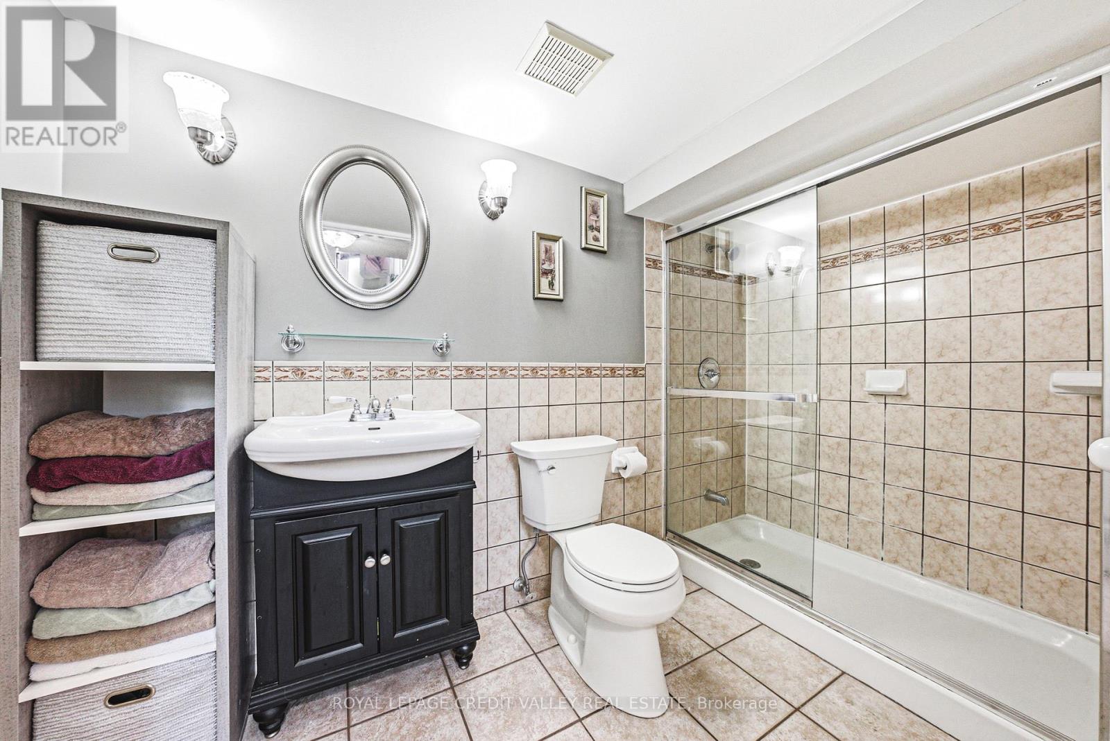 105 PINEBROOK CIRCLE - 24