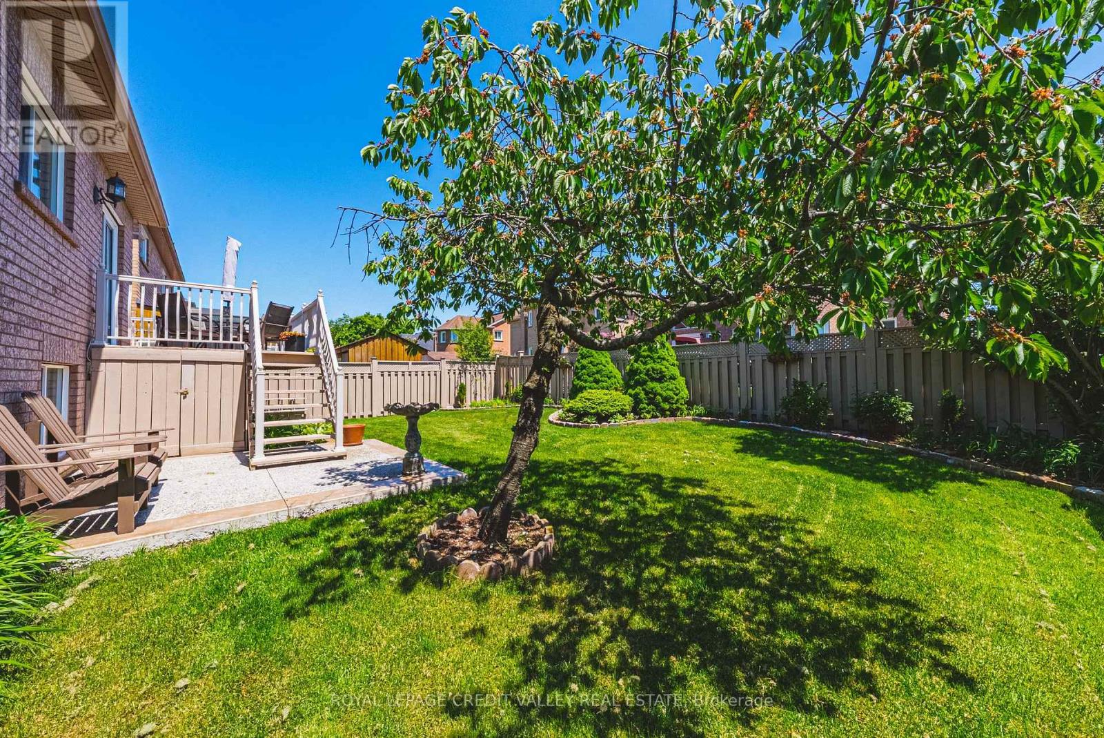 105 PINEBROOK CIRCLE - 34