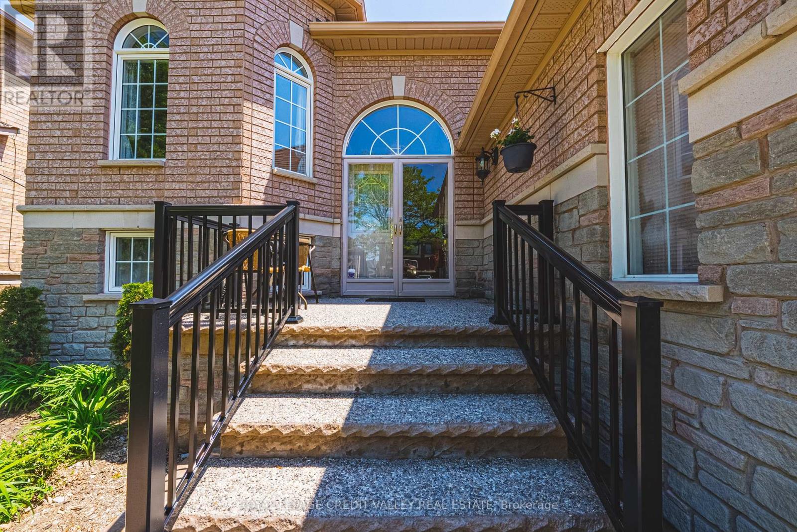 105 PINEBROOK CIRCLE - 4