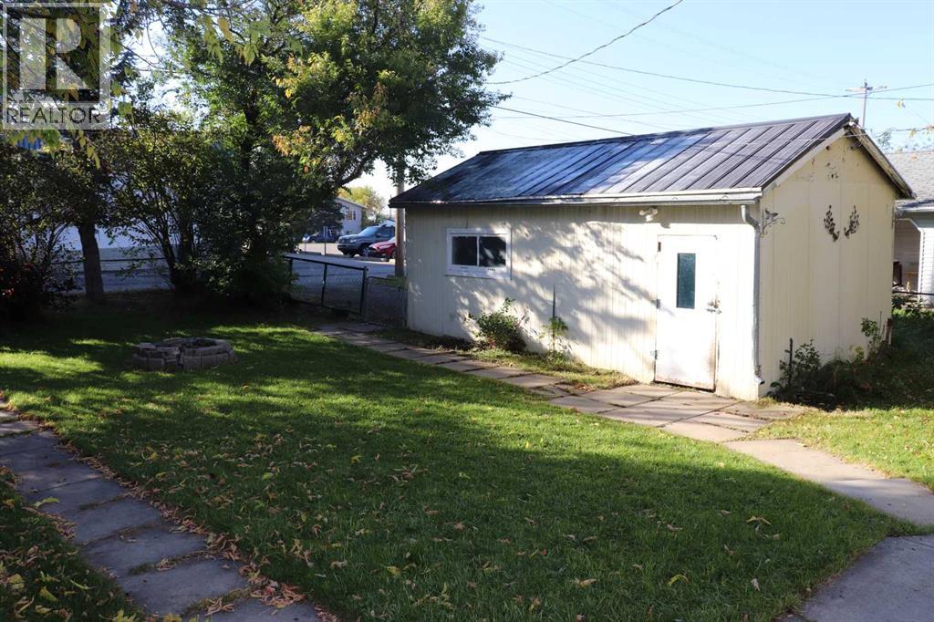5021 6 Avenue - 24