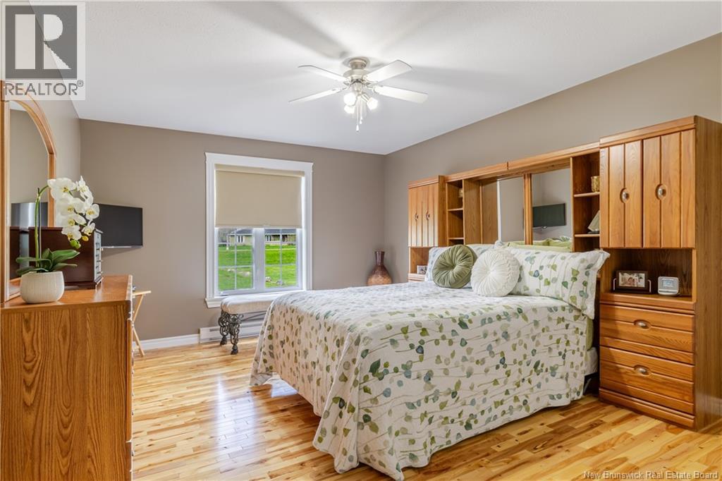 #13 185 Reynolds Street - 15
