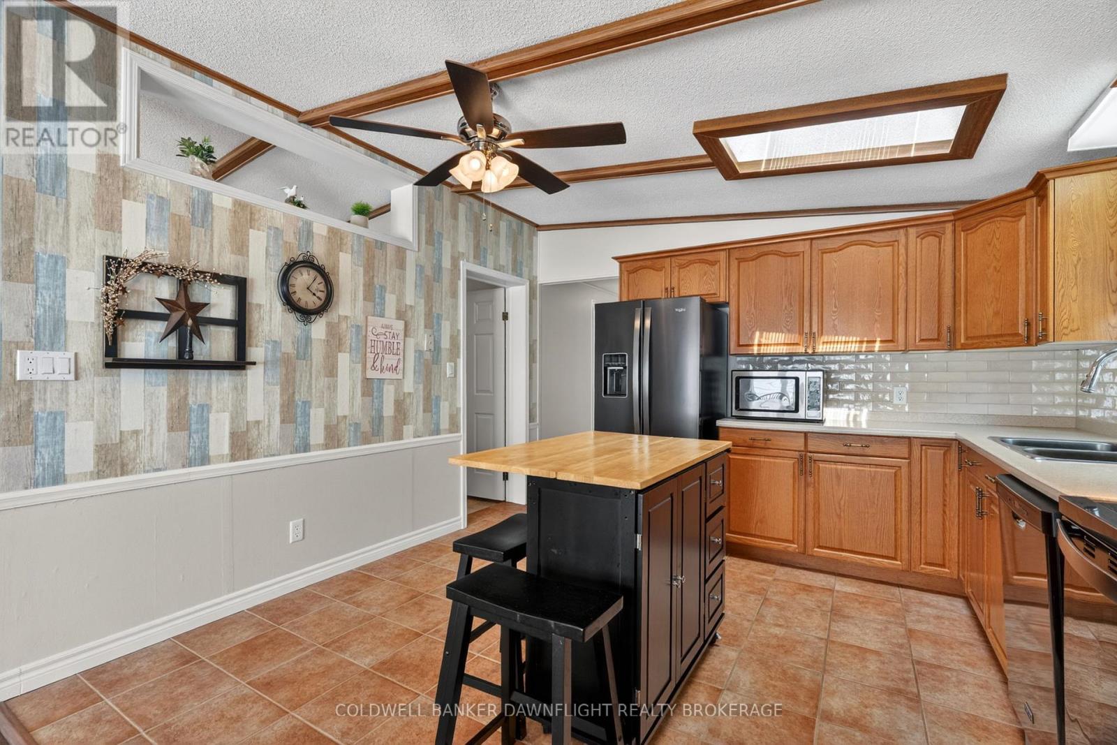 48 REDFORD DRIVE - Image 14