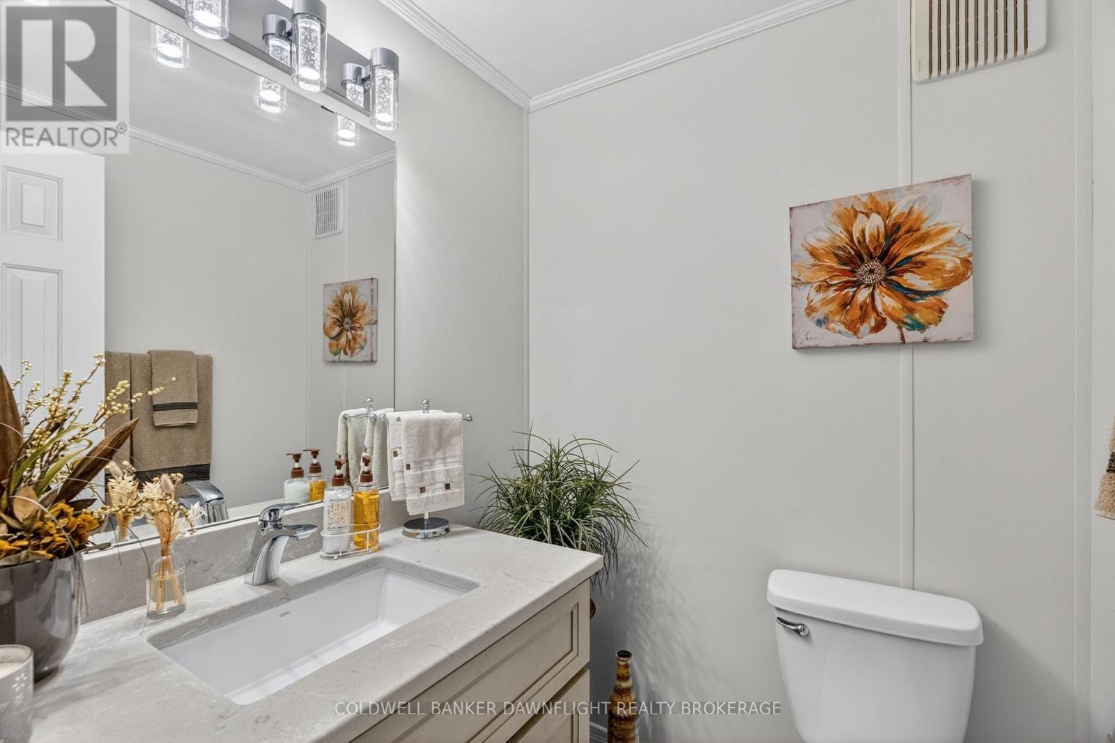48 REDFORD DRIVE - Image 20