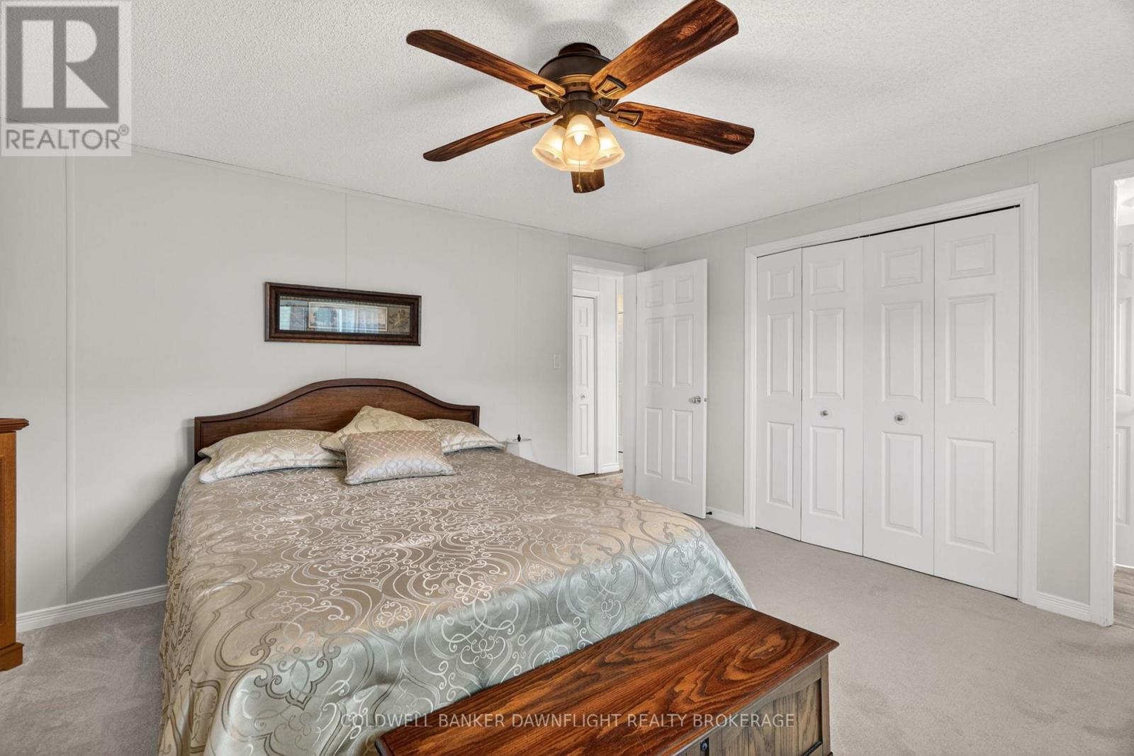 48 REDFORD DRIVE - 25