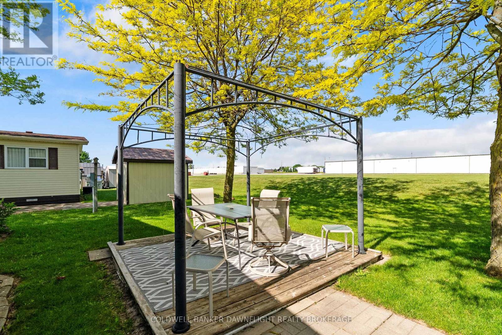 48 REDFORD DRIVE - 35