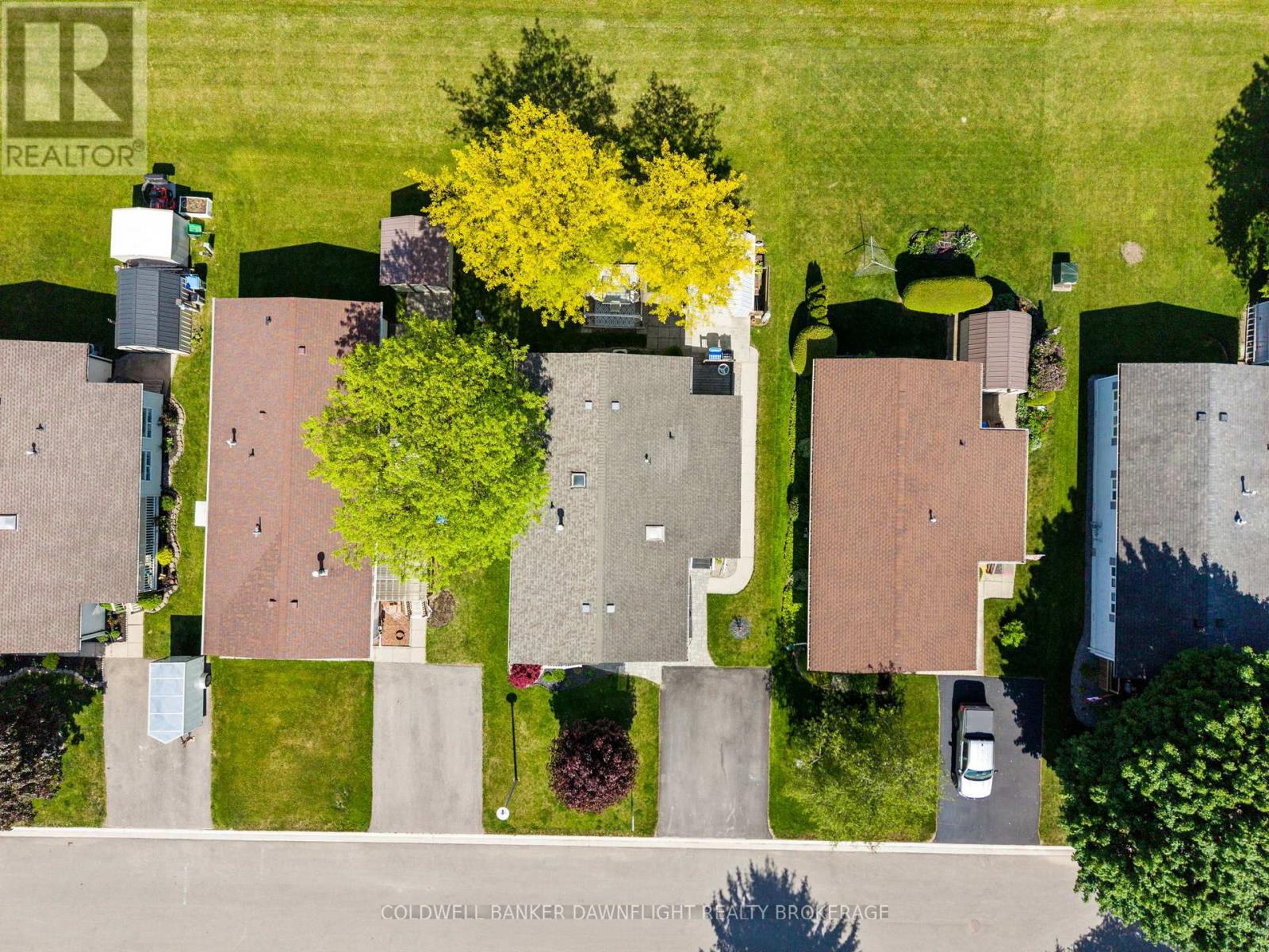 48 REDFORD DRIVE - Image 40