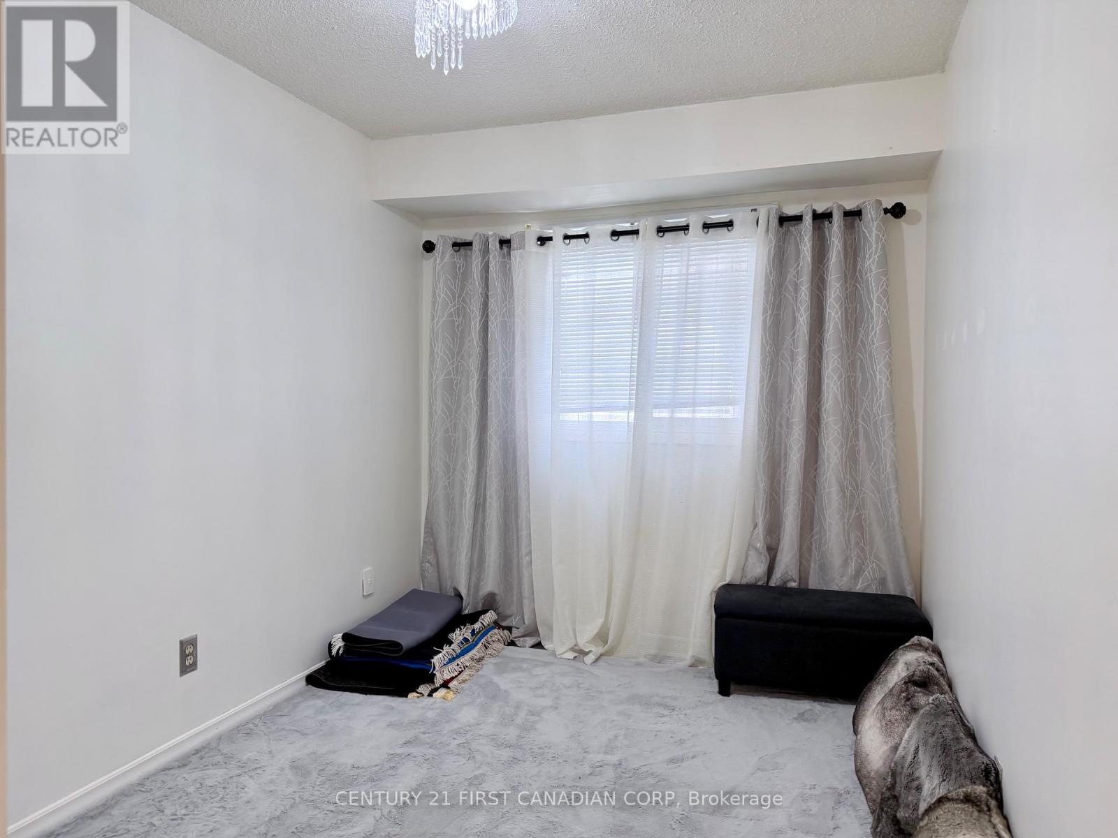 74 TUMBLEWEED CRESCENT - 11