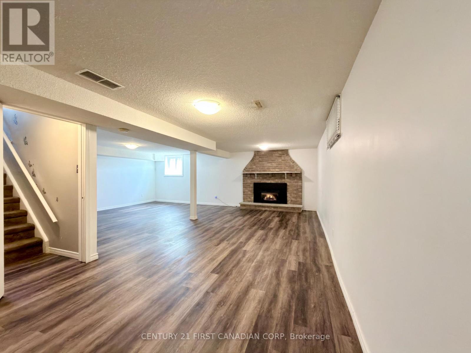 74 TUMBLEWEED CRESCENT - 14