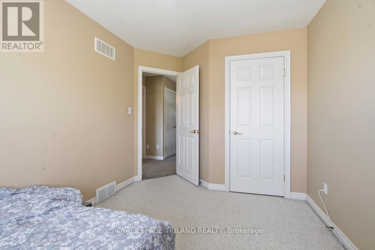 #127 600 HYDE PARK ROAD - 30