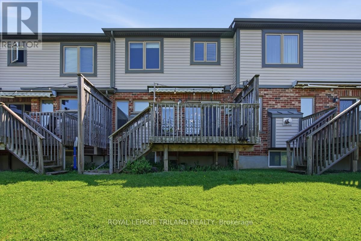 #127 600 HYDE PARK ROAD - 42