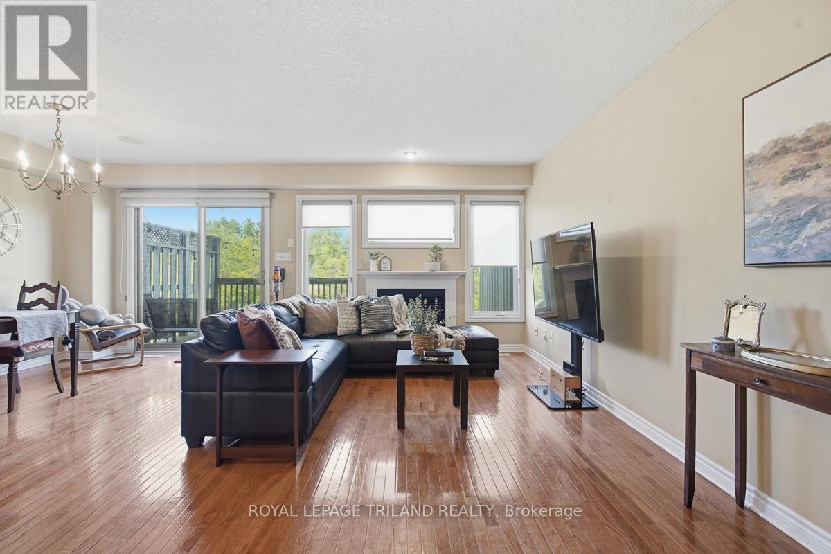 #127 600 HYDE PARK ROAD - 6