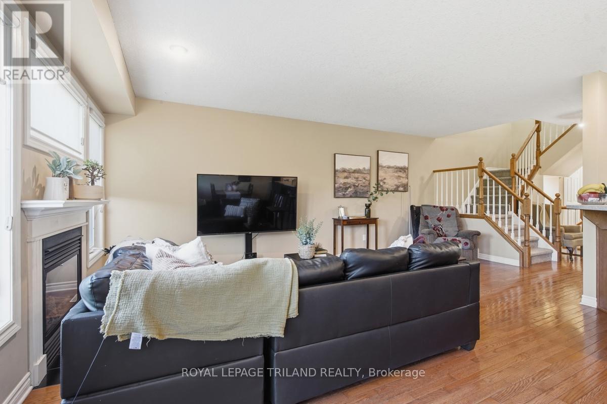 #127 600 HYDE PARK ROAD - 8