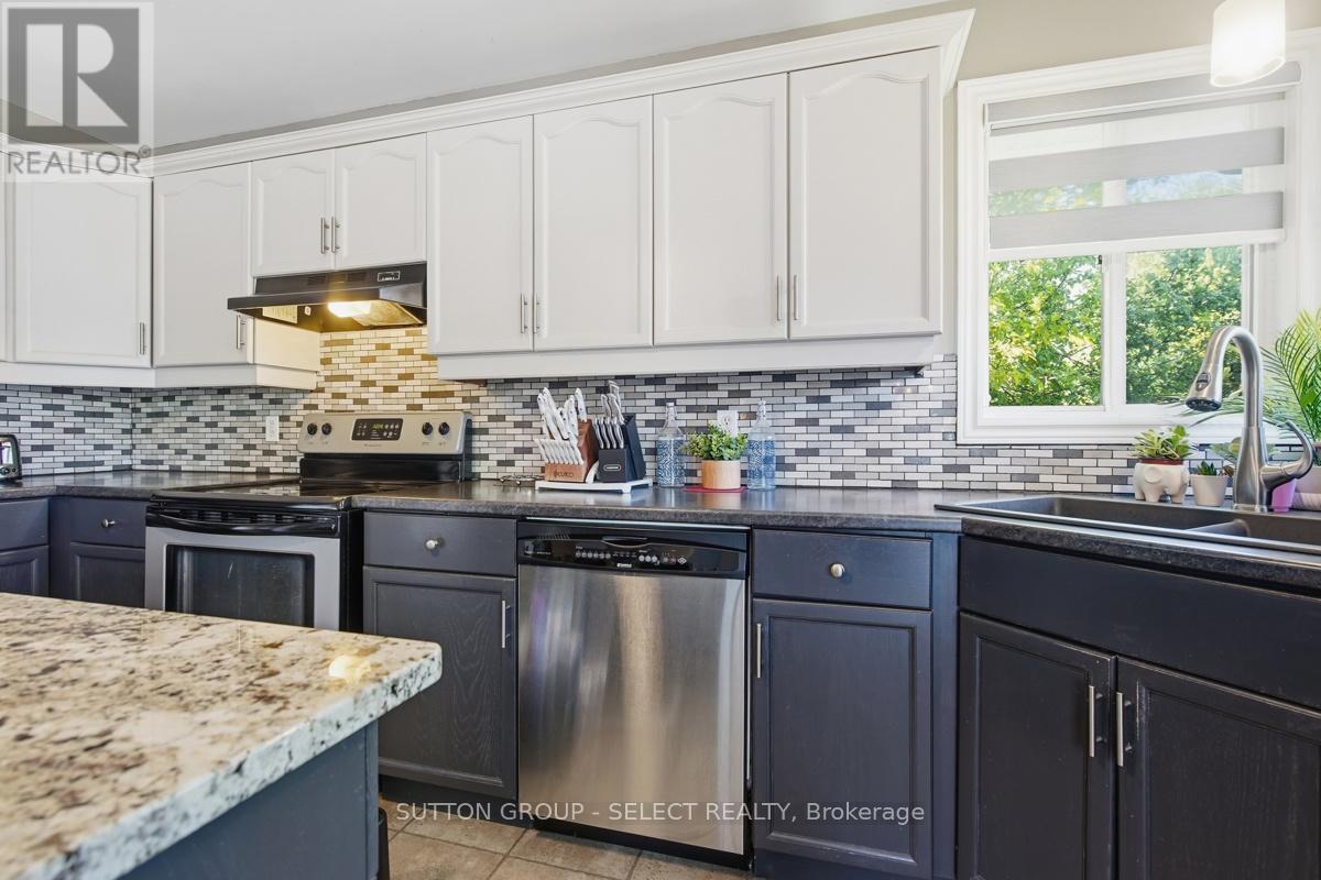 1789 DEVOS DRIVE - 14
