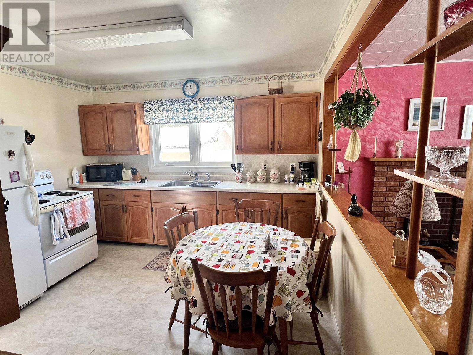 117 Dogwood CT