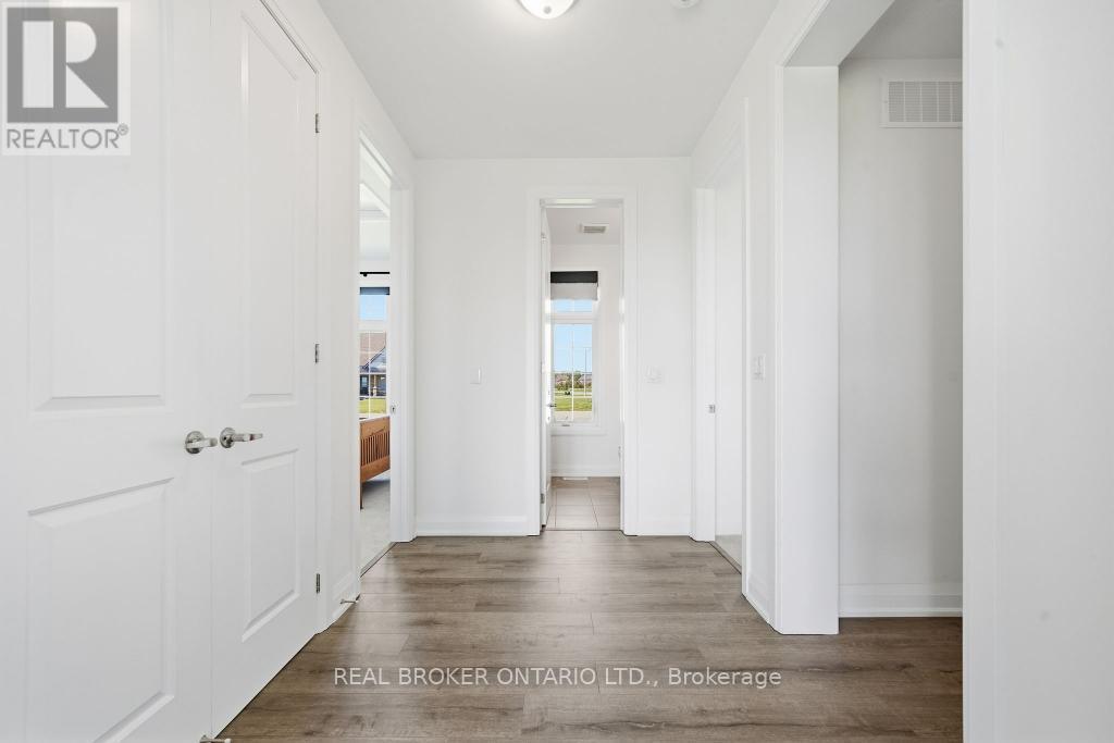 28 WELLERS WAY - 23