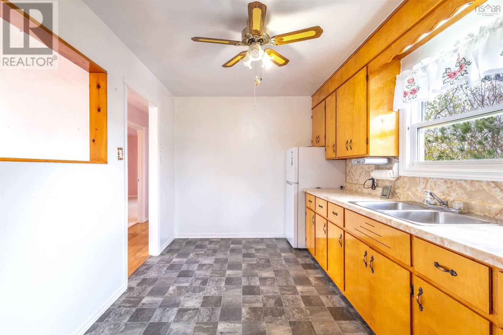 87 Ranna Drive - 14