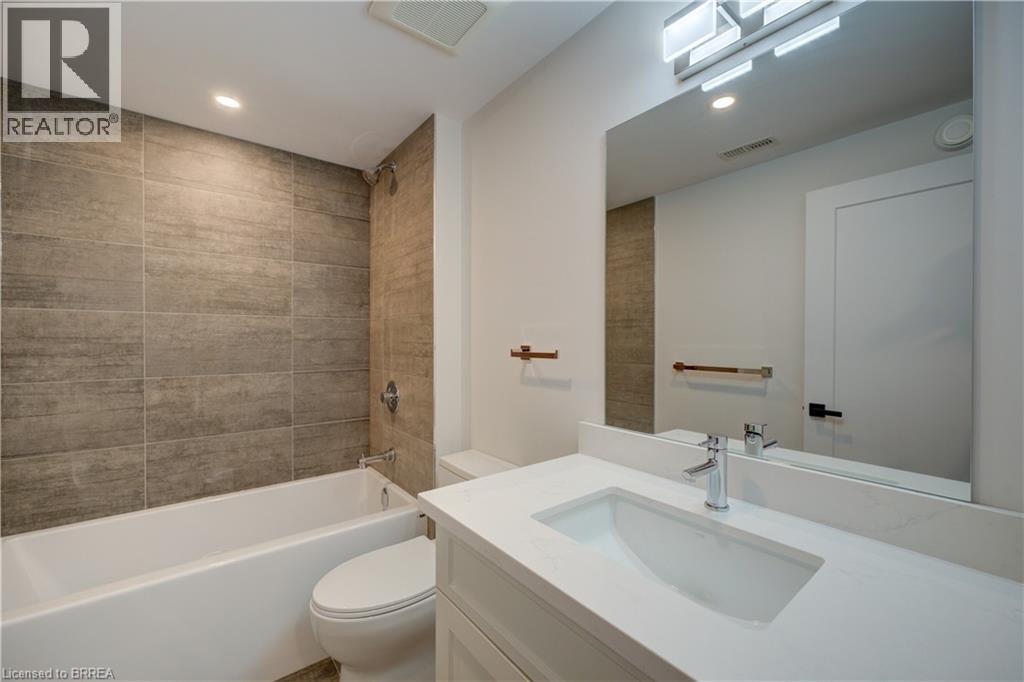 #10 152 DUFFERIN Avenue - 31