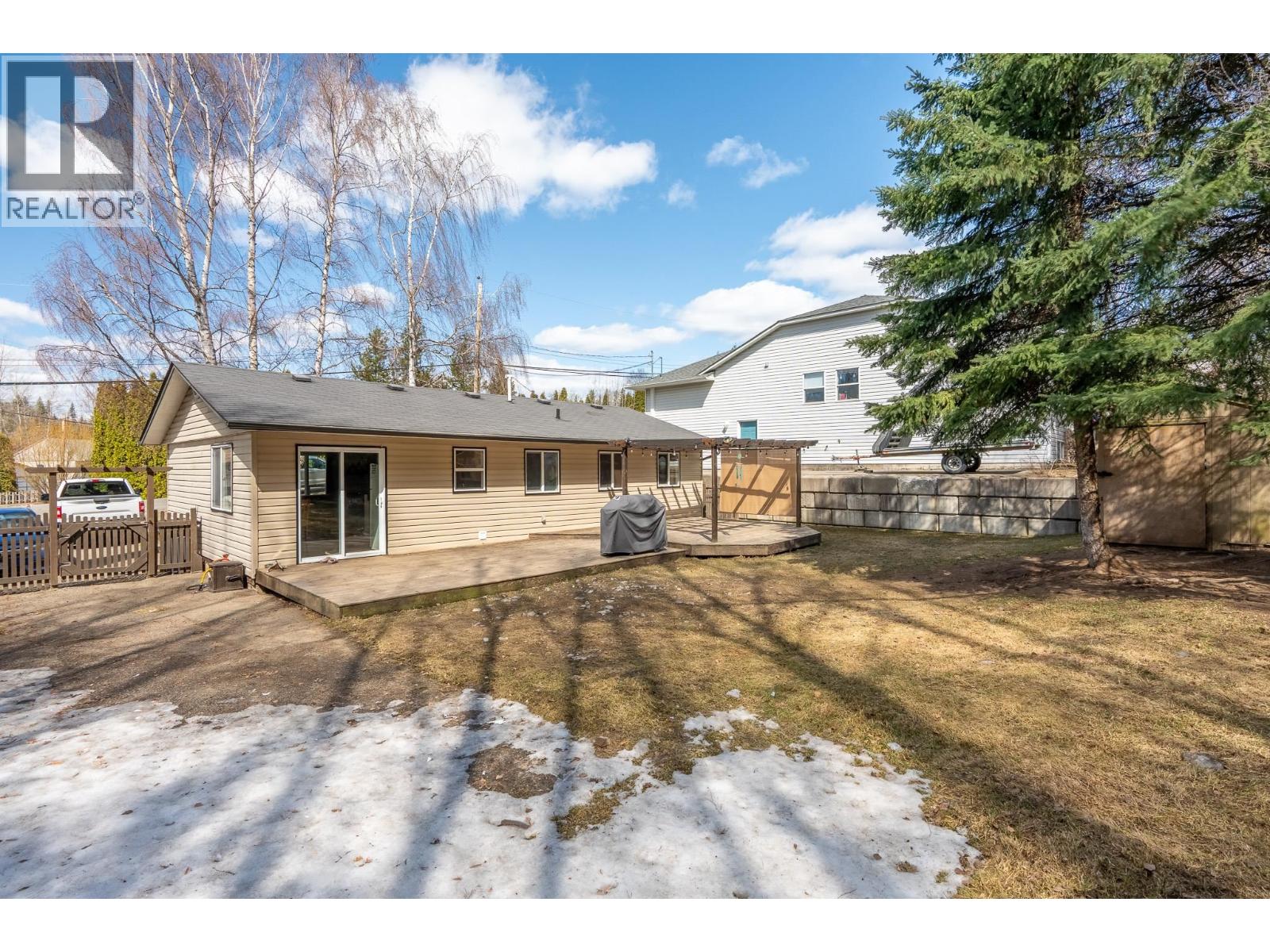 2073 WOODHAVEN DRIVE - 19