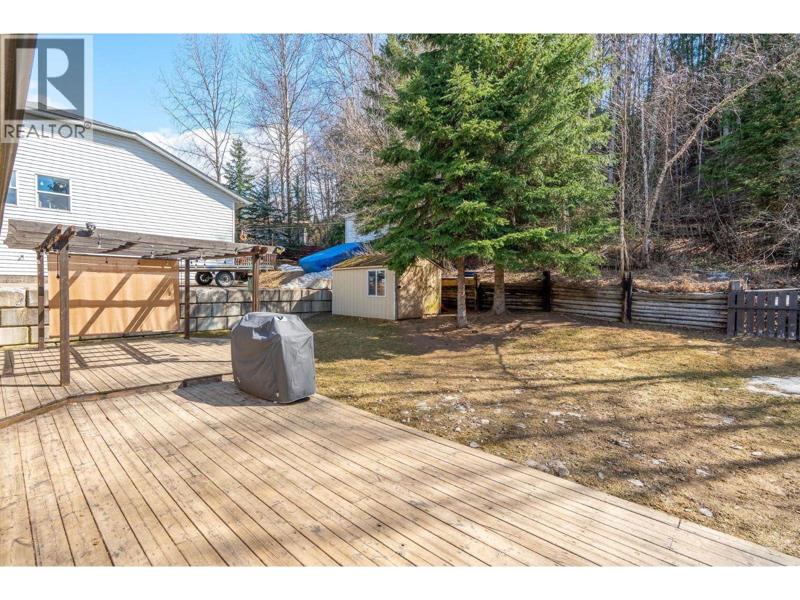 2073 WOODHAVEN DRIVE - 21