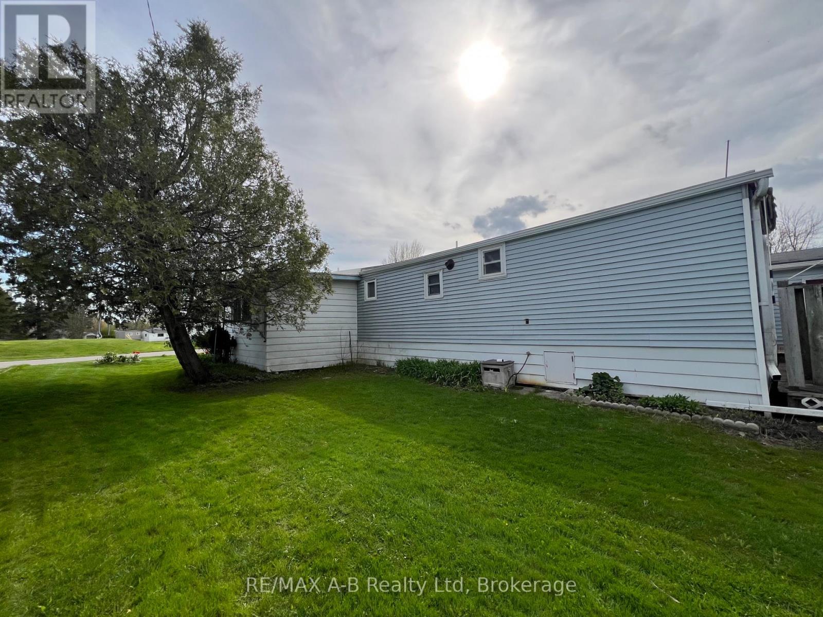 123 ASH STREET - 18