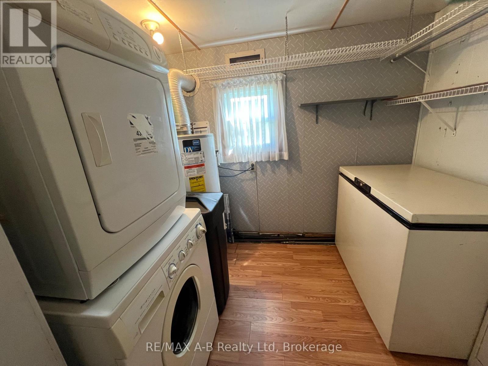 123 ASH STREET - 36