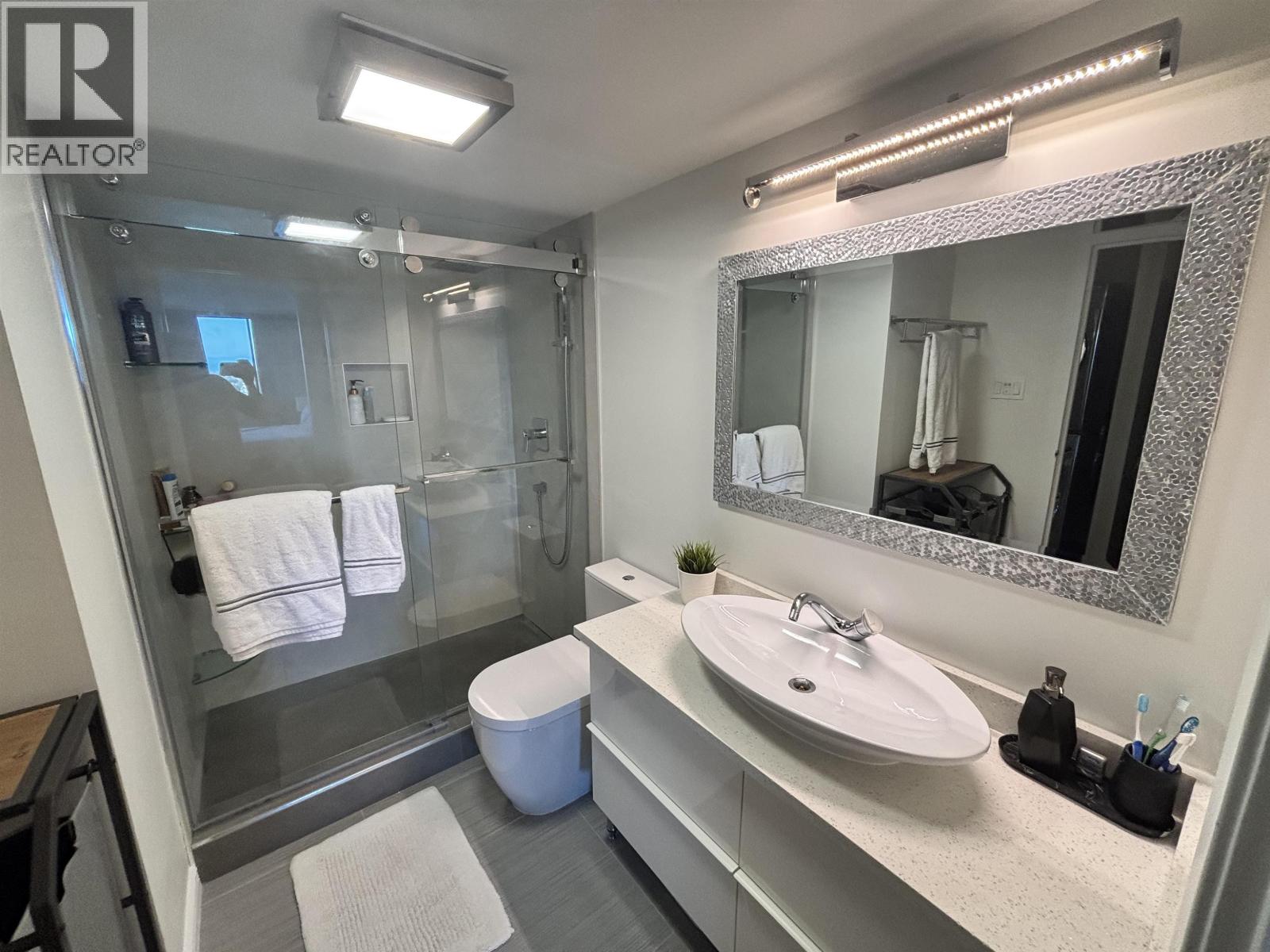 1903 6540 BURLINGTON AVENUE, Burnaby
